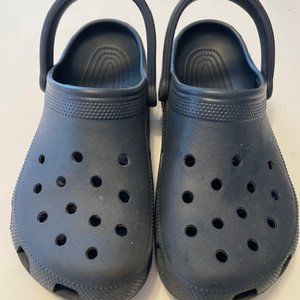 Crocs Mens (size 7) and Womens (Size 9) - Clogs, Slip On, Waterproof Sandals
